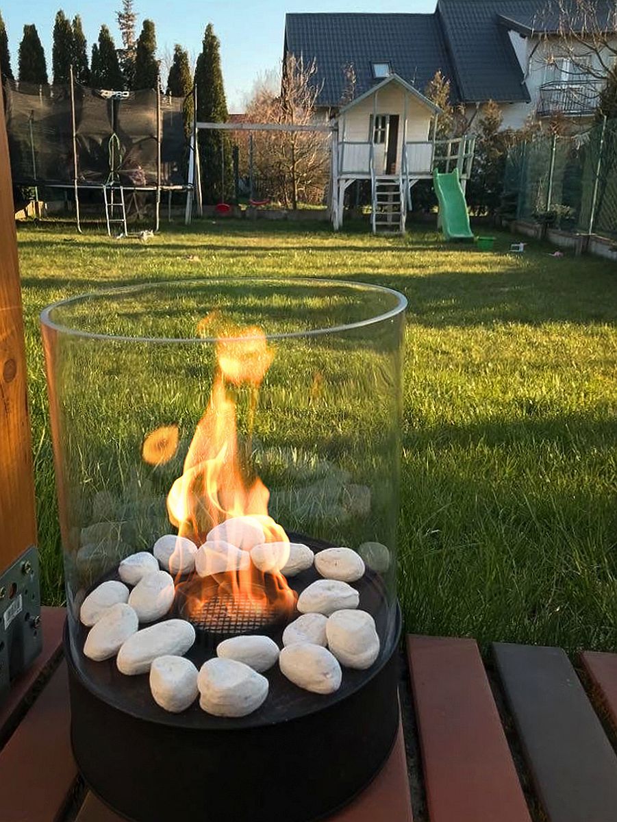 Biotuli Planika Chantico Glassfire terassilla.