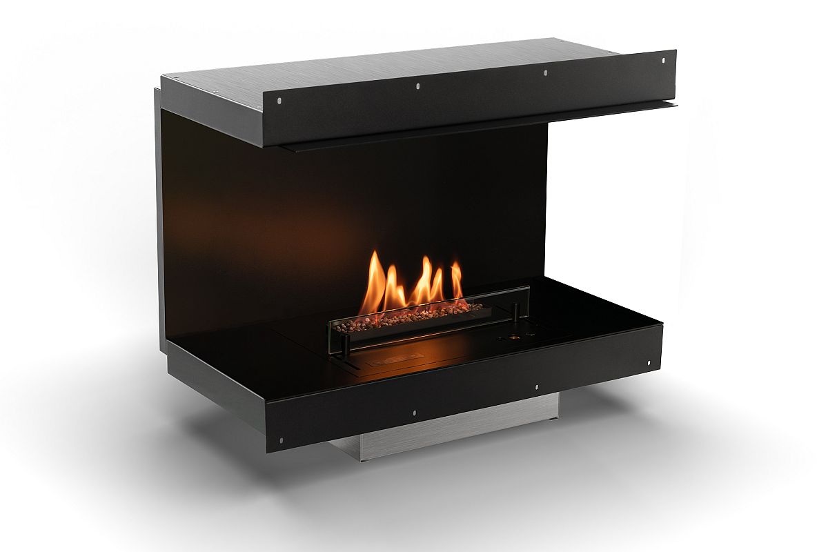 Biotakka Planika Senso Fireplace kolmelta sivulta avoimena.