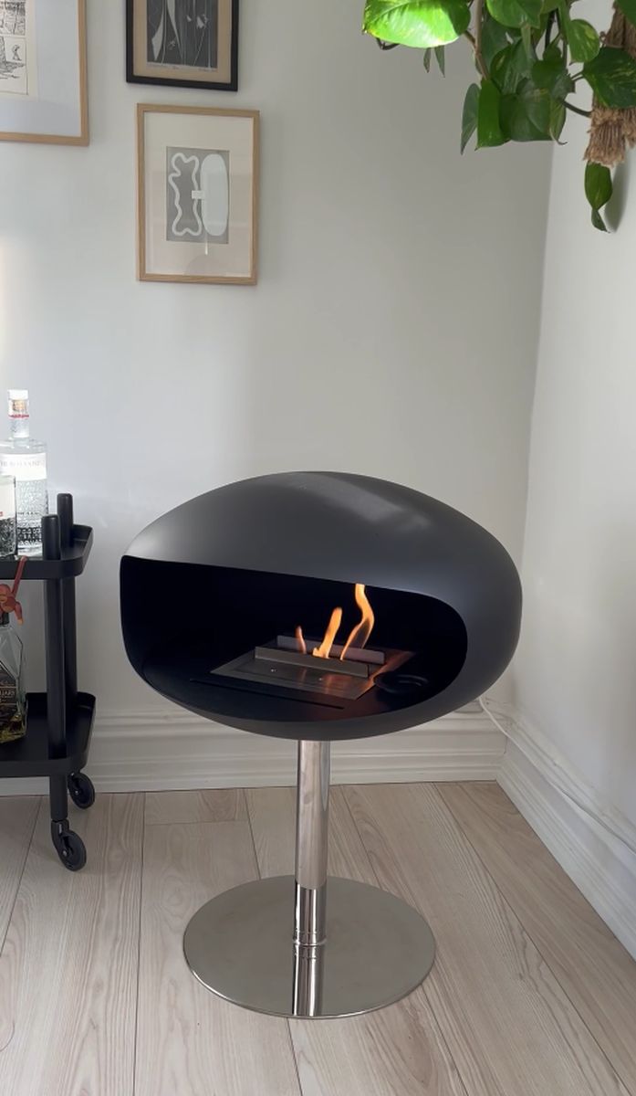 Biofireplace Cocoon Pedestal black with steel base