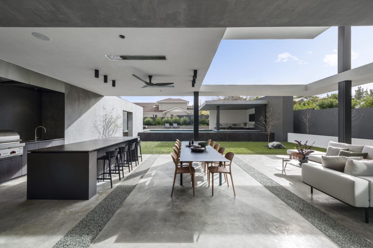 Bromic Platinum recessed outdoor heaters at home terrace