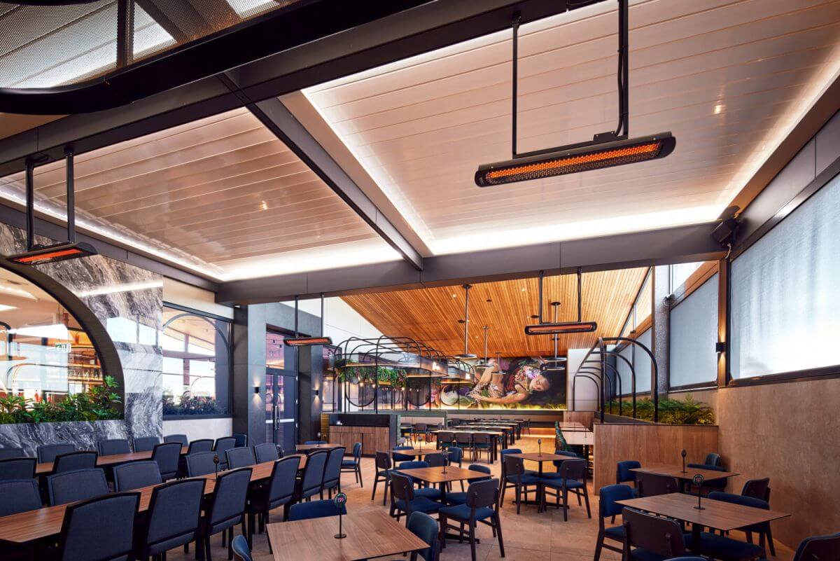 Bromic Tungsten patio heater with 900 mm ceiling brackets